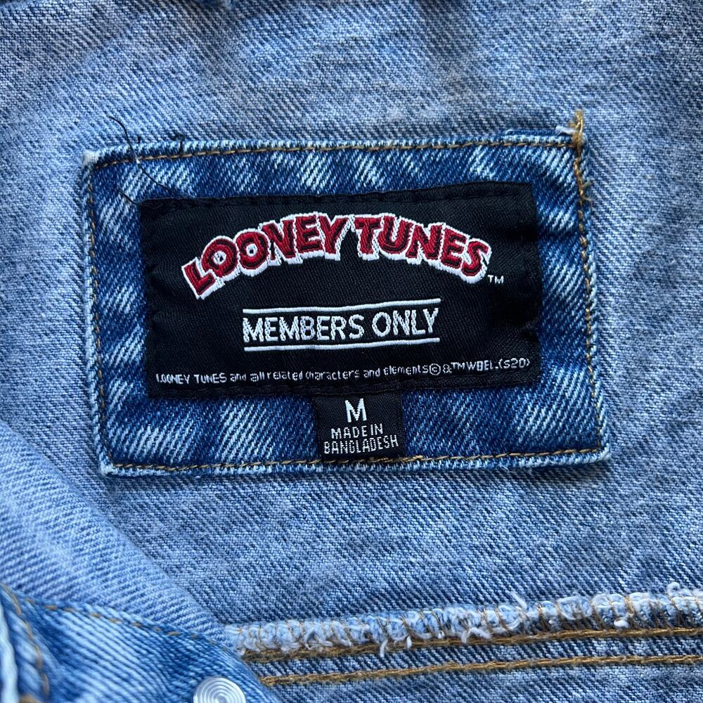 Members Only x Looney Tunes Acid Wash Denim Jacket Size Medium - Picture 3 of 10